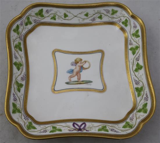 A Wedgwood bone china cherub painted five piece part dessert service, early 20th century, 26cm (7)